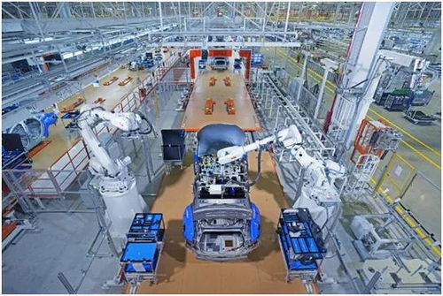 我?guī)Я艘粠头劢z 潛入 小鵬工廠 原來(lái)中國(guó)汽車是這么造出來(lái)的