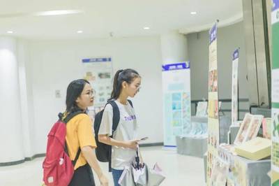 在東軟，如何通過(guò)圖書出租培養(yǎng)你的文藝范？